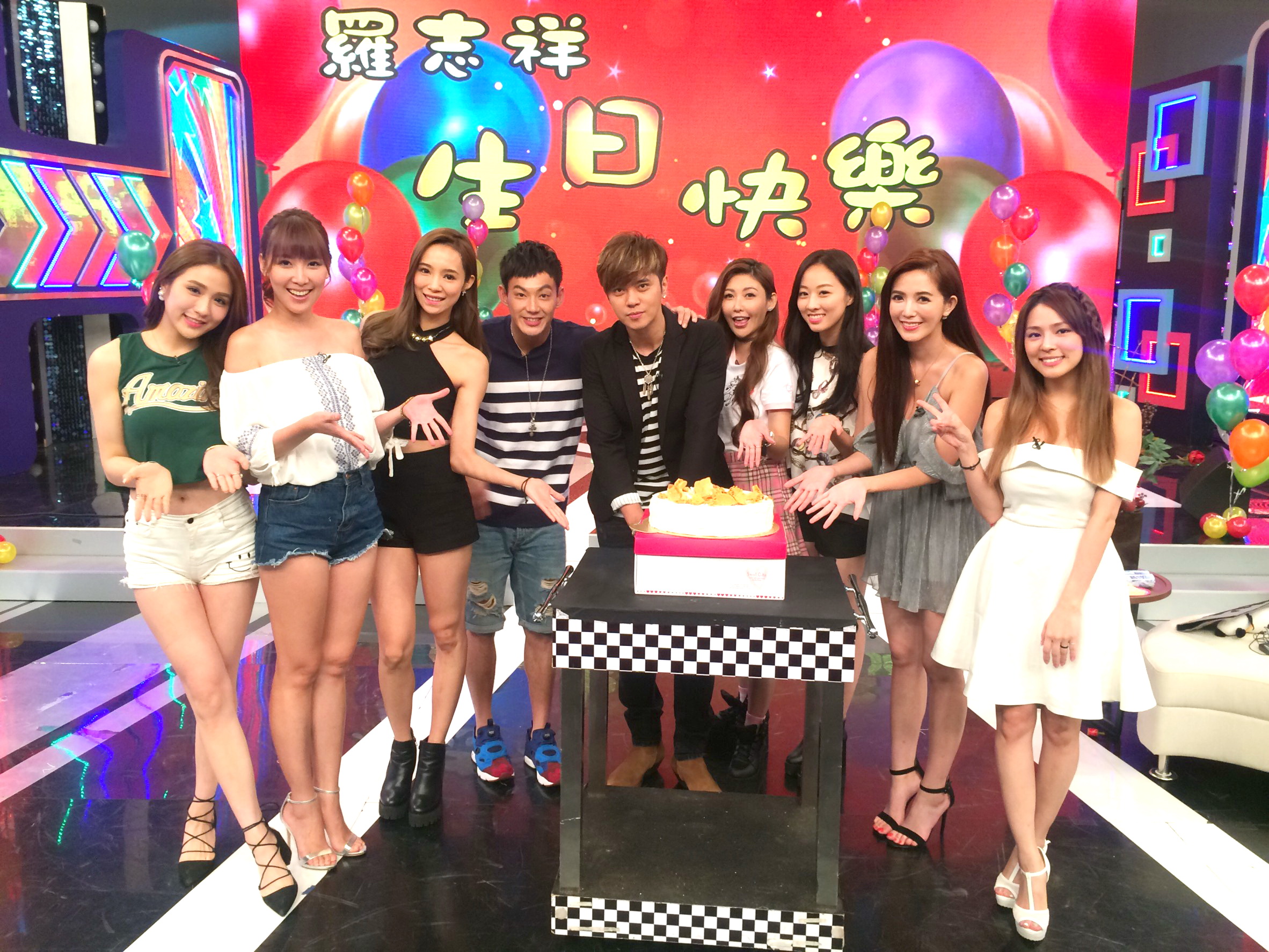 罗志祥「娱乐百分百」庆生会找来六位女神 一起疯狂玩趴|娱乐焦点|GTV八大电视